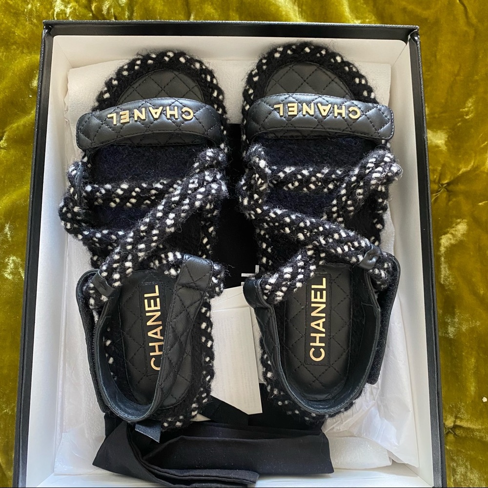 Chanel Sandals SZ 39 black 100%auth